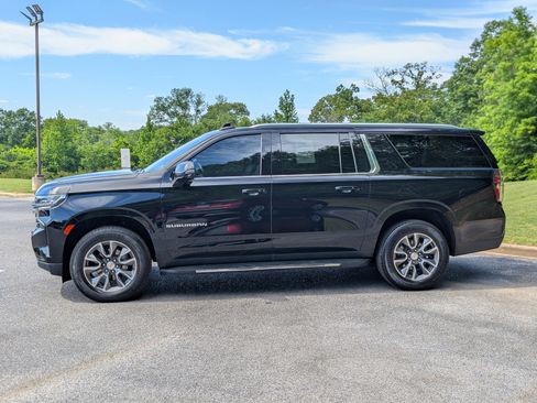 Used 2024 Chevrolet Suburban LT w/ LT Signature Package RWD image 6