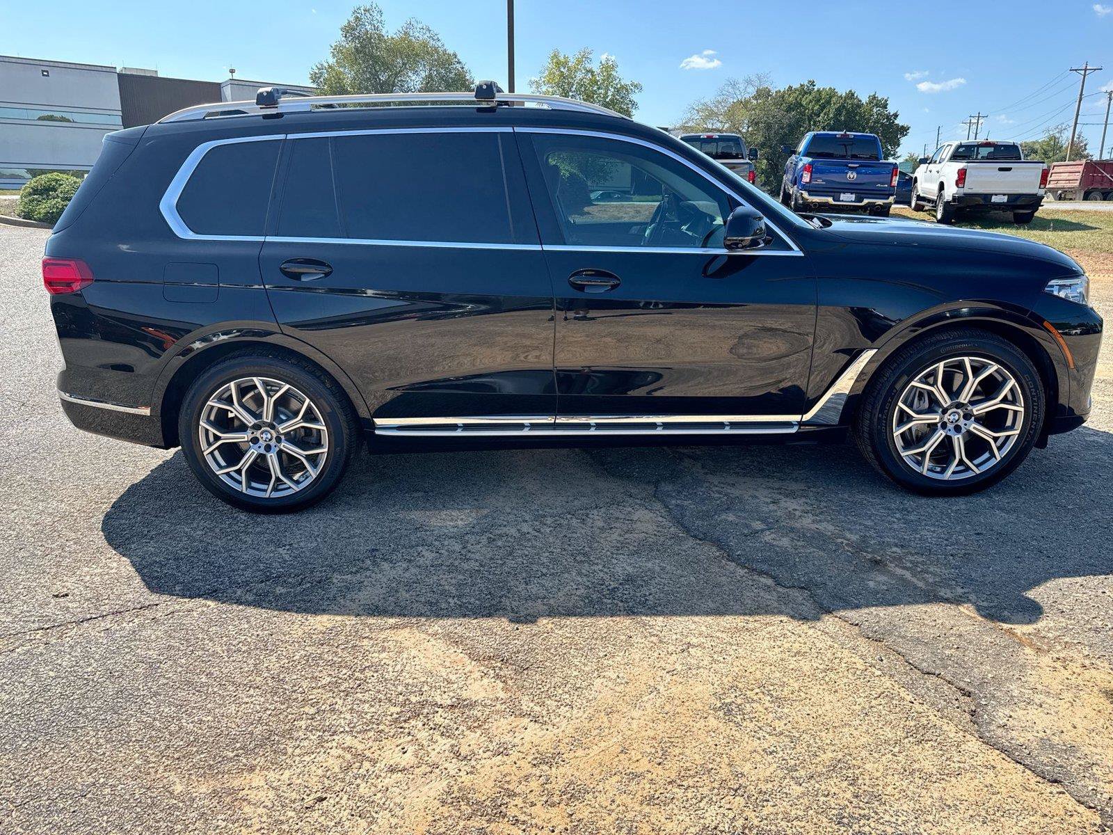 Used 2020 BMW X7 xDrive40i w/ Premium Package AWD/4WD image 21