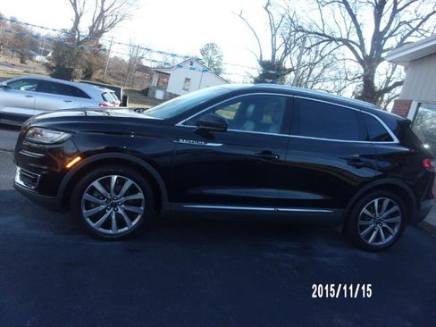 Used 2019 Lincoln Nautilus Select image 18