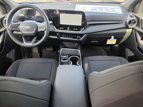 New 2026 Chevrolet Equinox LT FWD image 17