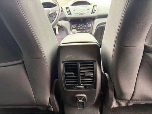 Used 2018 Ford Escape SE image 28