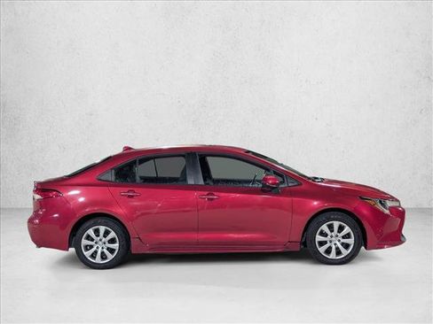Certified 2020 Toyota Corolla LE image 4