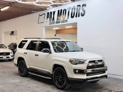 Used 2019 Toyota 4Runner Limited AWD/4WD image 1