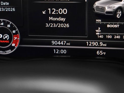 Used 2018 Audi SQ5 Premium Plus w/ Navigation Package image 70