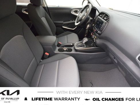 New 2025 Kia Soul LX image 16