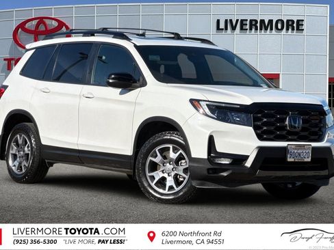 Used 2022 Honda Passport TrailSport image 1