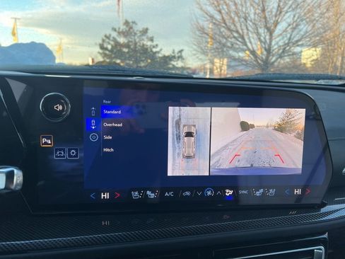 New 2026 Chevrolet Traverse High Country image 18