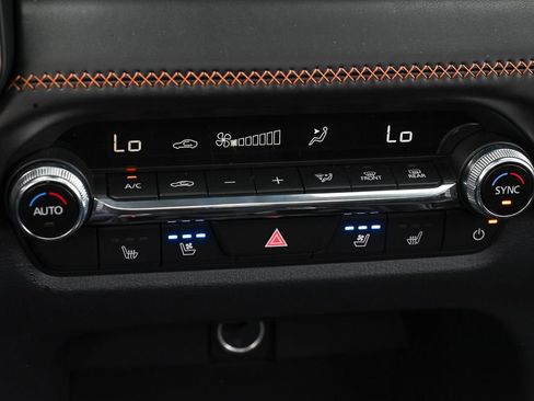 Used 2025 MAZDA CX-50 AWD 2.5 S w/ Accent Package image 17