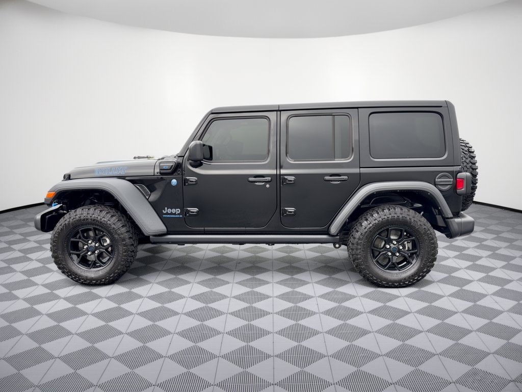 Used 2024 Jeep Wrangler Unlimited AWD/4WD image 2