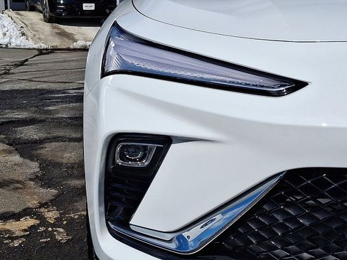 Used 2025 Buick Envista Sport Touring w/ Convenience II Package image 27