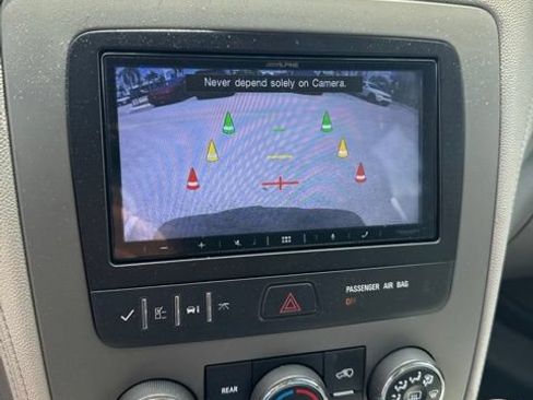 Used 2014 Chevrolet Traverse LS FWD image 5