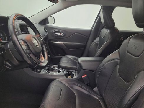 Used 2020 Jeep Cherokee Limited AWD/4WD image 17