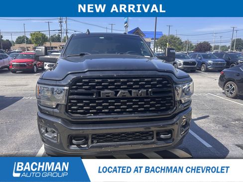 Used 2023 RAM 2500 Big Horn w/ Night Edition AWD/4WD image 3