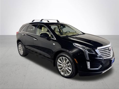 Used 2018 Cadillac XT5 Platinum w/ Driver Assist Package image 4