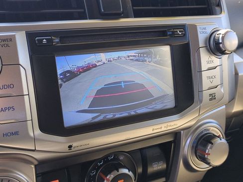 Used 2019 Toyota 4Runner SR5 Premium image 18