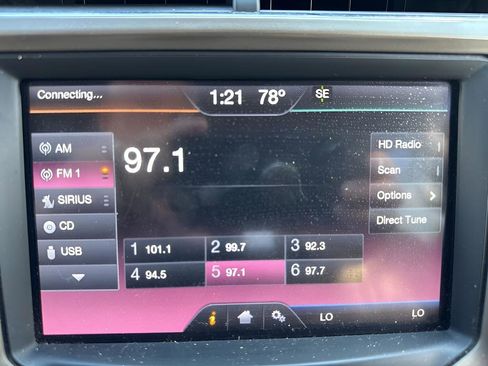 Used 2012 Lincoln MKX AWD image 32