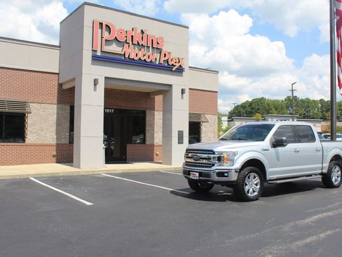 Used 2018 Ford F150 XLT w/ Equipment Group 302A Luxury AWD/4WD image 36