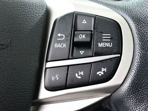 Used 2021 Ford Explorer XLT w/ Equipment Group 202A AWD/4WD image 33