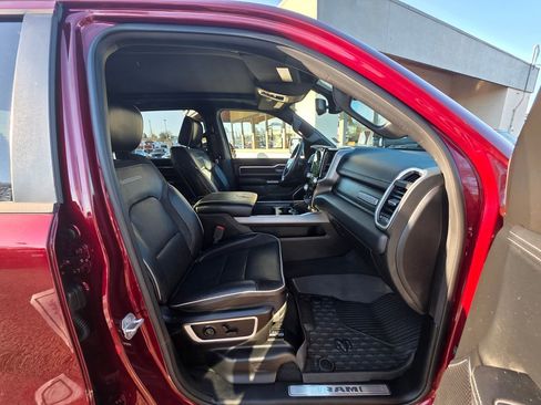 Used 2020 RAM 1500 Laramie w/ Sport Appearance Package image 17