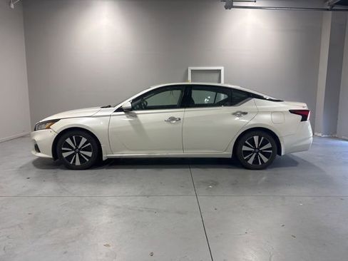 Used 2019 Nissan Altima 2.5 SV FWD image 10