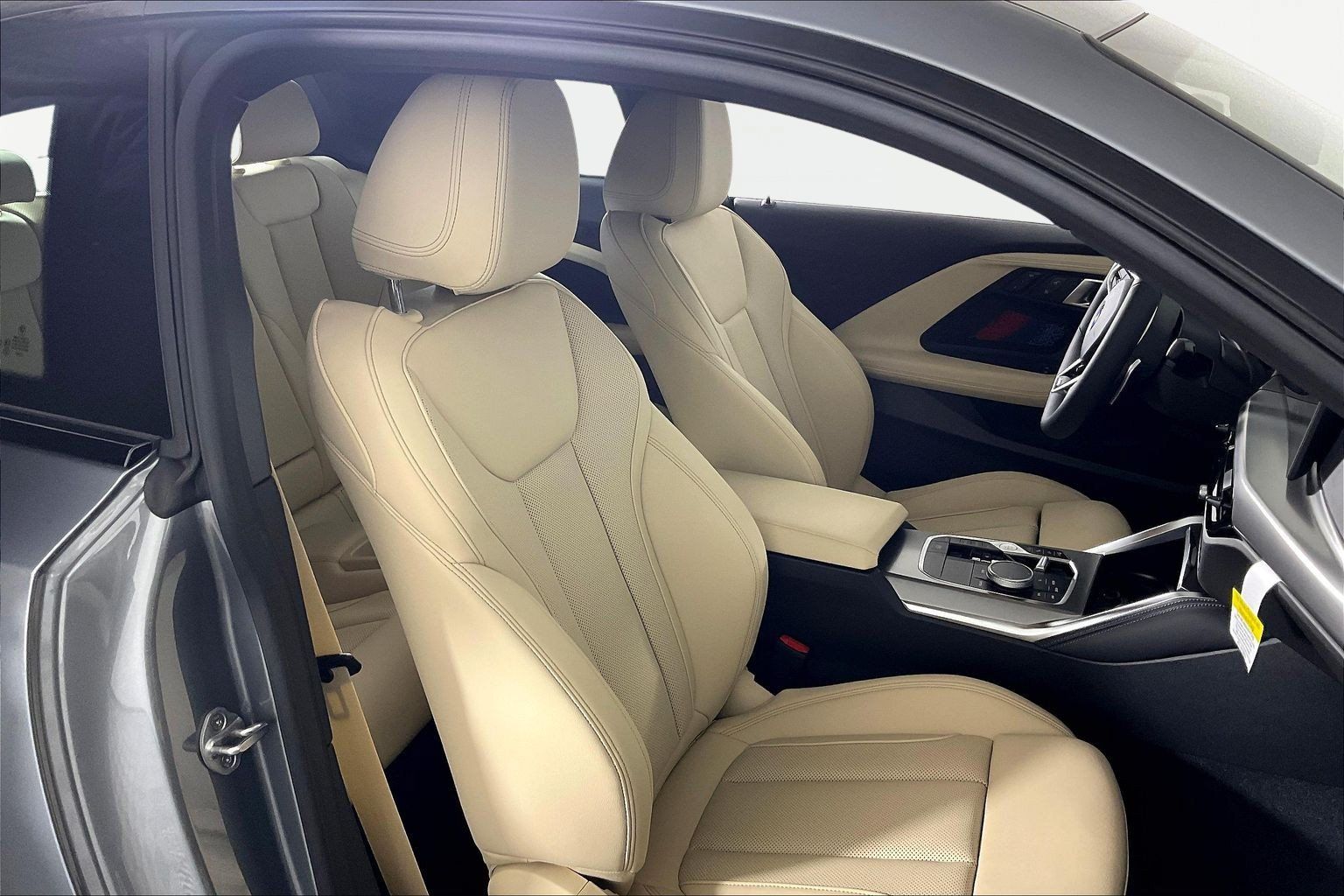 New 2026 BMW 230i xDrive Coupe w/ Premium Package AWD/4WD image 13
