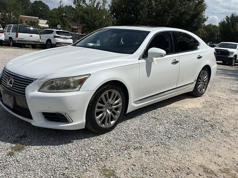 Used 2013 Lexus LS 460 w/ Comfort Pkg RWD image 1