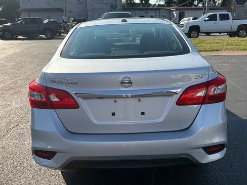 Used 2019 Nissan Sentra SV FWD image 6