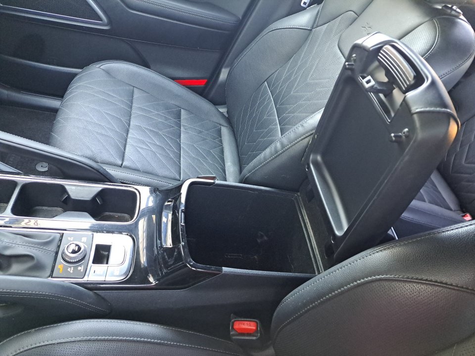 Used 2023 Kia Telluride EX X-Line AWD/4WD image 31