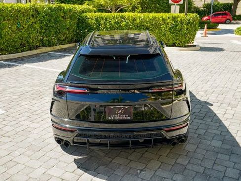 Used 2022 Lamborghini Urus image 23