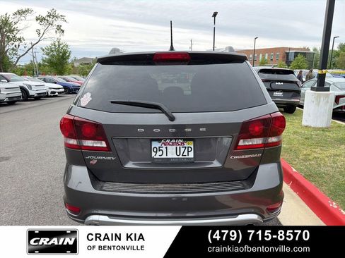 Used 2018 Dodge Journey Crossroad image 8
