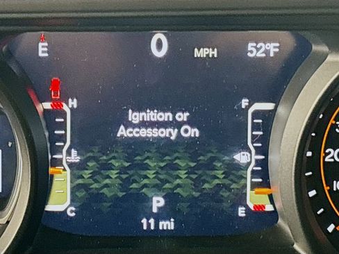 New 2025 Jeep Gladiator Willys image 14