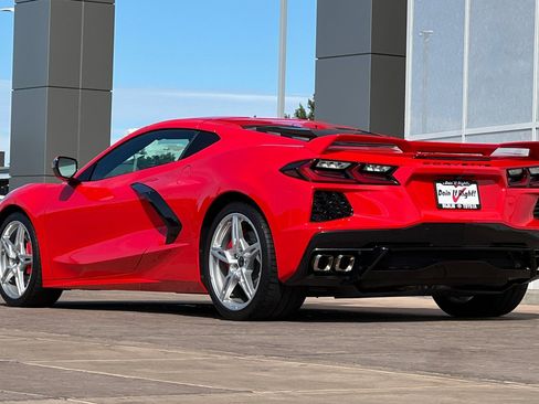 Used 2022 Chevrolet Corvette Stingray Preferred Cpe w/ Z51 Performance Package image 6