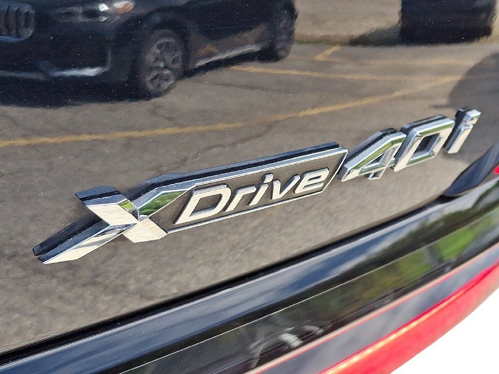 Used 2025 BMW X7 xDrive40i w/ M Sport Package AWD/4WD image 31