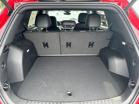 New 2026 Chevrolet Equinox LT w/ Convenience Package II FWD image 14