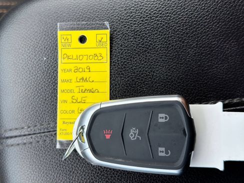 Used 2019 GMC Terrain SLE w/ Driver Convenience Package FWD image 39