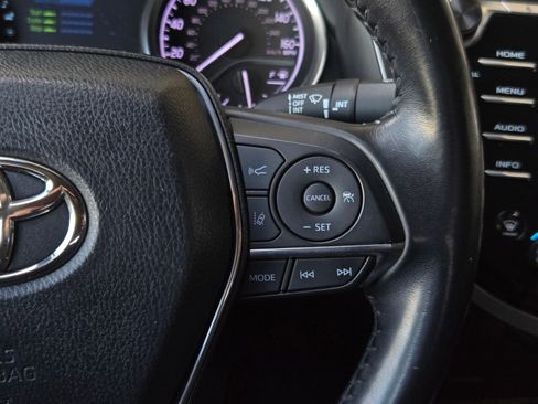 Used 2018 Toyota Camry XLE w/ Audio Package image 20