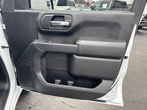 Used 2025 Chevrolet Silverado 1500 Custom Trail Boss image 15