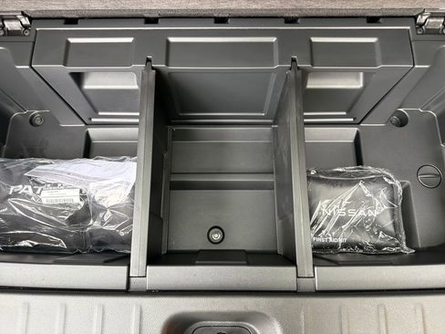 Used 2023 Nissan Pathfinder SL w/ Lighting Package (N92) image 41