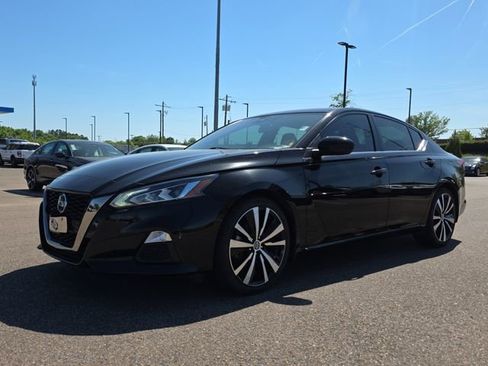 Used 2022 Nissan Altima 2.5 SR FWD image 7