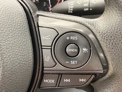 Used 2023 Toyota RAV4 LE AWD/4WD image 21