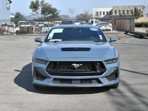 Used 2024 Ford Mustang GT Premium image 2