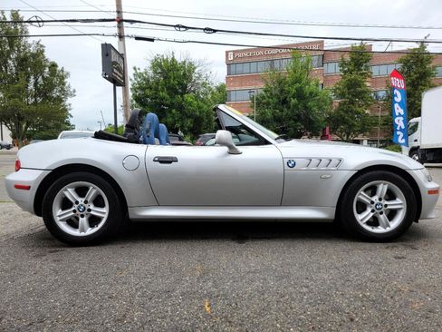 Used 2000 BMW Z3 2.5i image 11