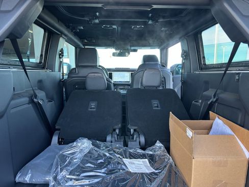 Used 2025 Ford Bronco Stroppe Edition image 37