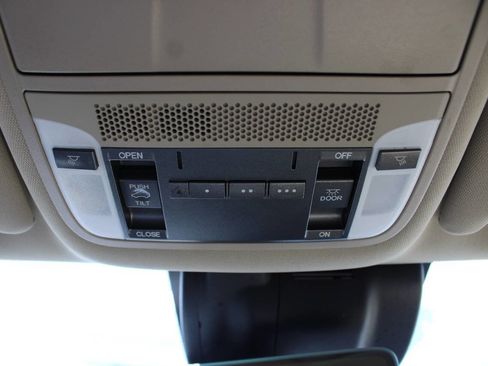 Used 2017 Acura MDX SH-AWD image 50