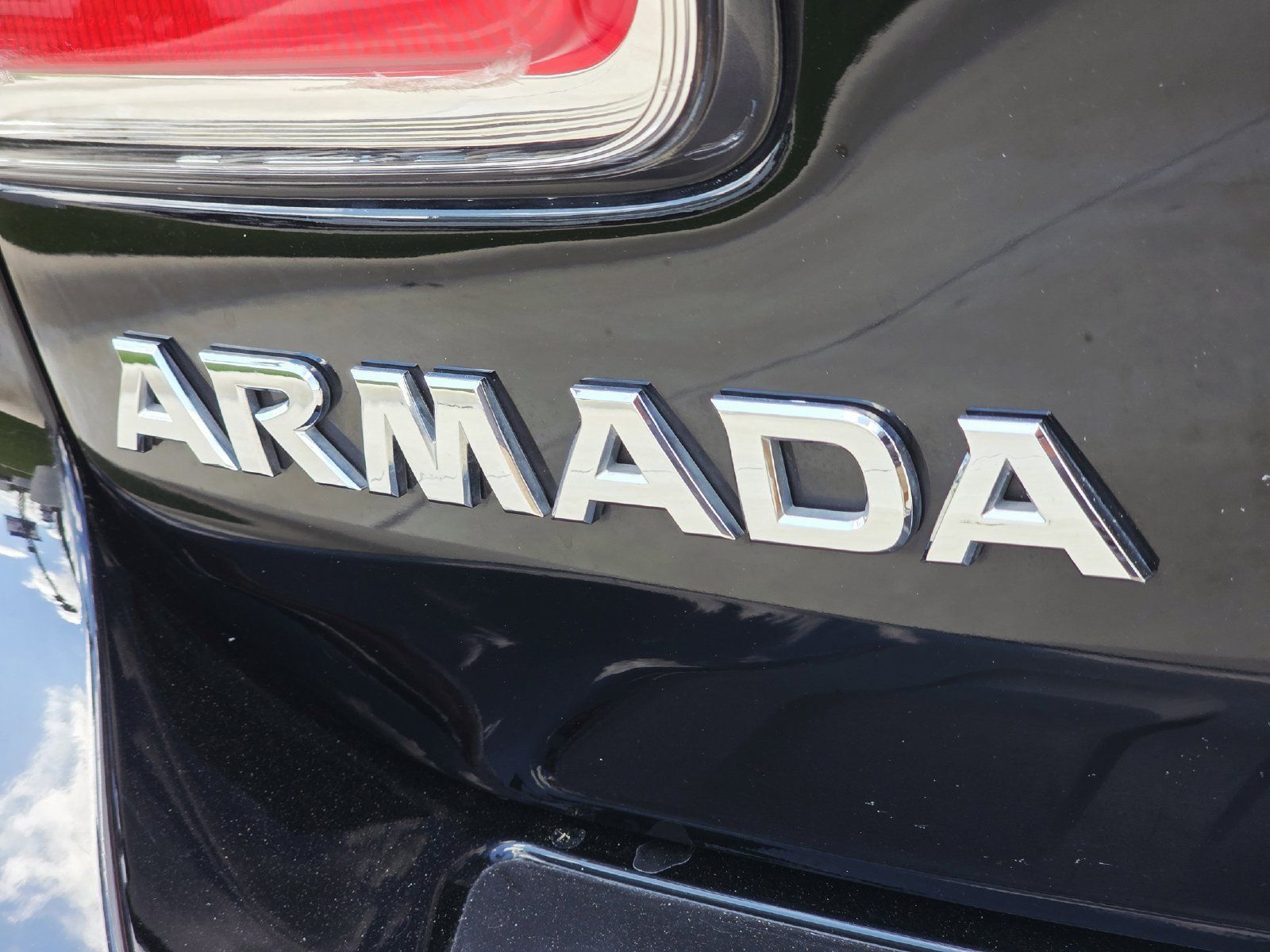 Used 2017 Nissan Armada Platinum RWD image 9