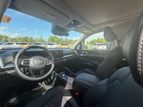 Used 2025 Kia Sorento EX w/ EX Panoramic Sunroof Package AWD/4WD image 9