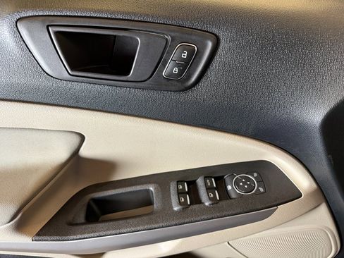 Used 2021 Ford EcoSport S image 19