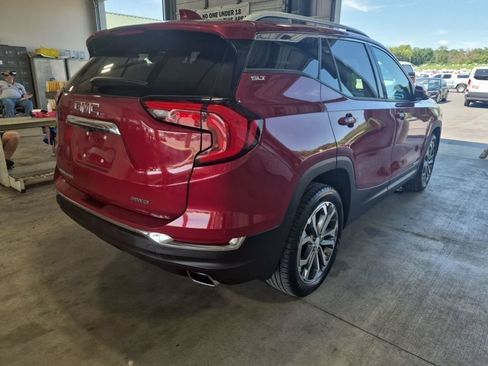 Used 2018 GMC Terrain SLT AWD/4WD image 2