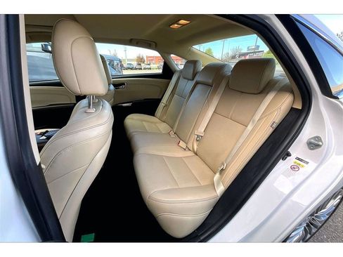 Used 2016 Toyota Avalon Limited w/ Toyota Safety Sense Package FWD image 29