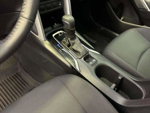 Certified 2024 Toyota Corolla Cross LE FWD image 19